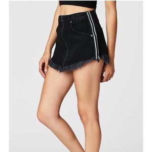 carmar black zip skirt